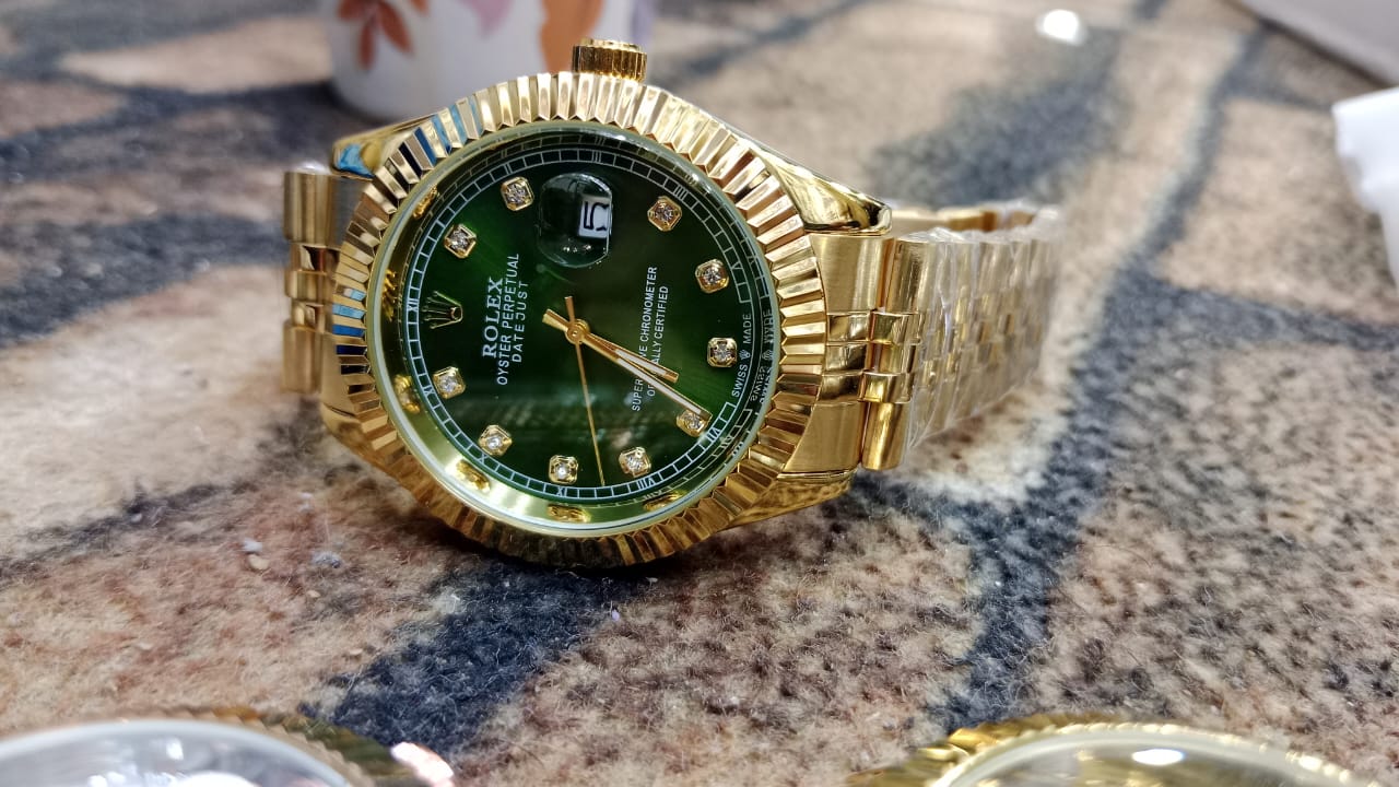 Rolex Top Brand Luxurious Unisex (AA) Grade Watches for Men & Women Date Quartz Down Watch Date just